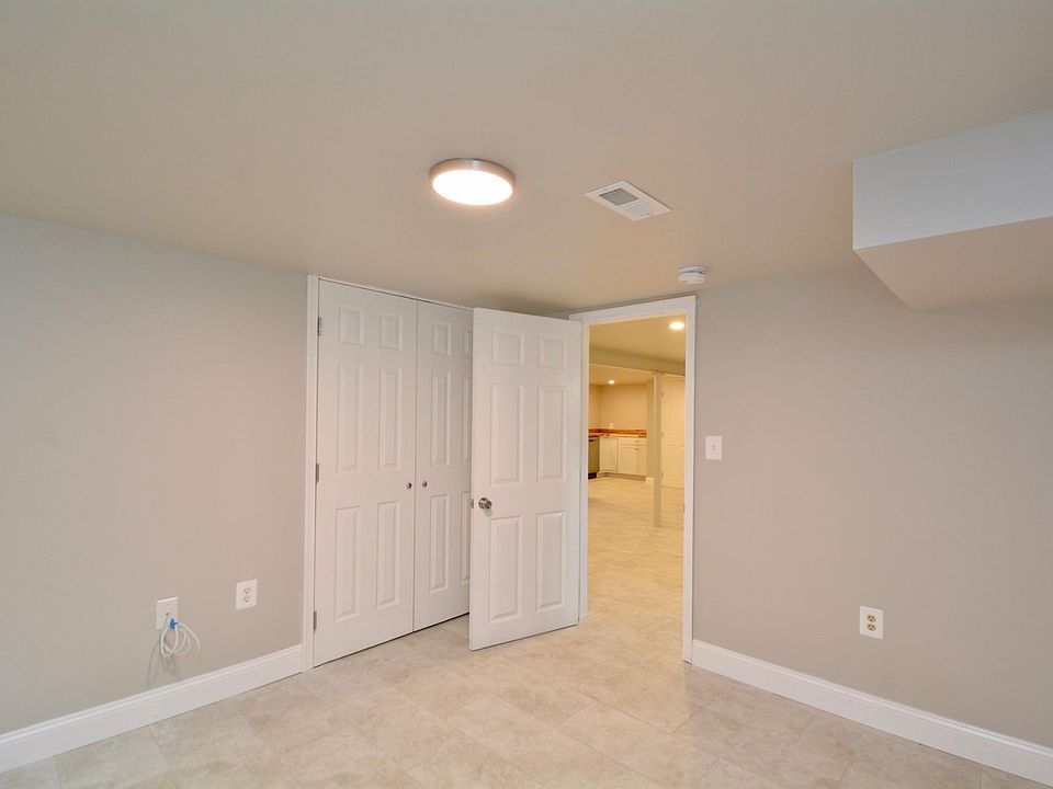 1st image of 2819 School St