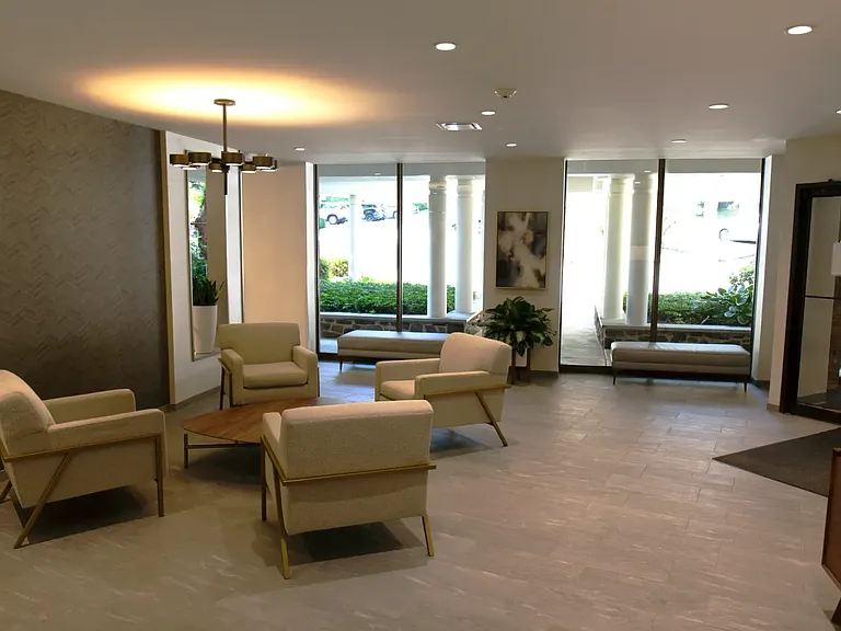 1640 Oakwood Dr #W305 — Photo 18