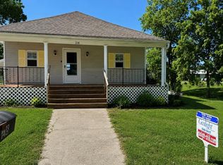 218 E Jackson St, Linneus, MO 64653