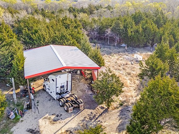 5th image of 1425 Hunsucker Rd