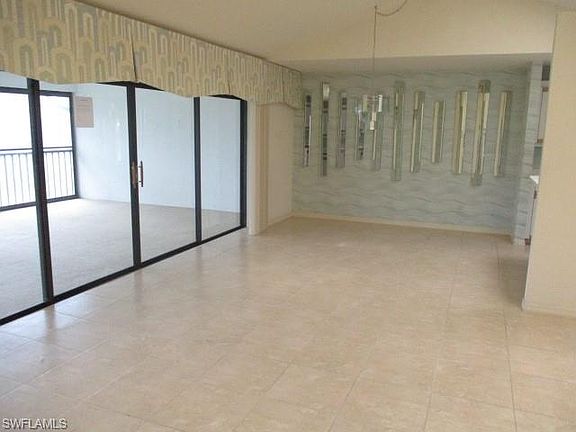 4th image of 758 Eagle Creek Dr Unit 179