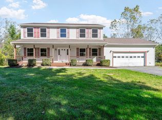 30 Dick Lynch Rd, Stillwater, NY 12170