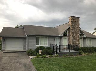 5375 Merriman Rd, Roanoke, VA 24018