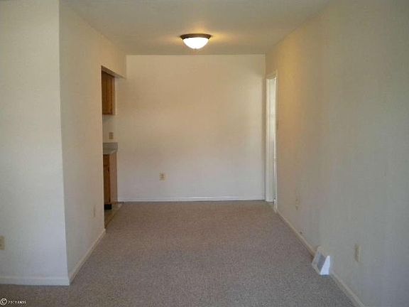 3rd image of 13104 Dumbarton Dr
