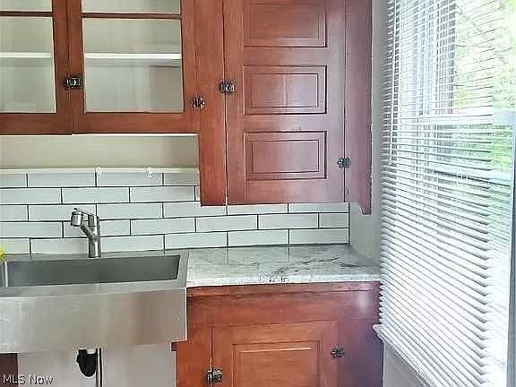 4th image of 3297 Desota Ave
