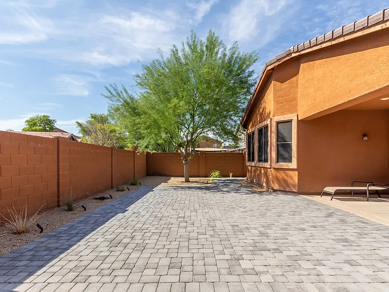 15273 W Edgemont Ave — Photo 25