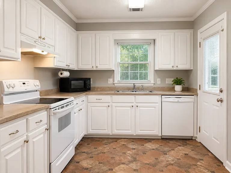 124 Shawn Bay Rd — Photo 3