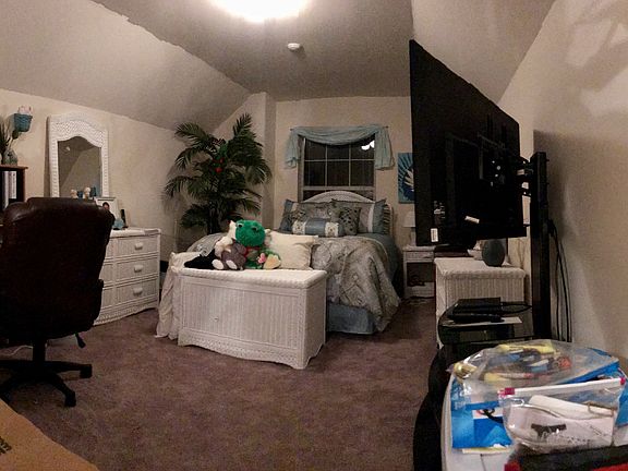 Loft=2nd bedroom & office