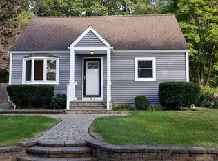 87 Robertson Ave, Hawthorne, NJ 07506