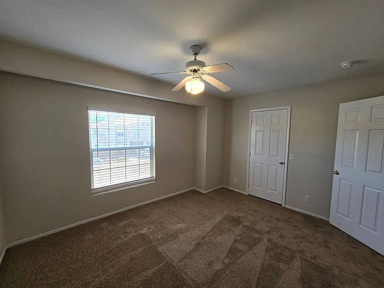 2804 Crystal Lantern Dr — Photo 15