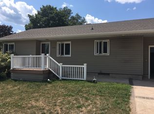 1208 8th St, Manson, IA 50563