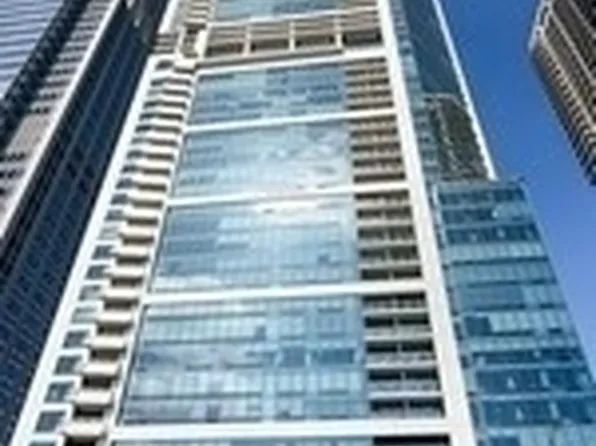 340 E Randolph St APT 1300, Chicago, IL 60601