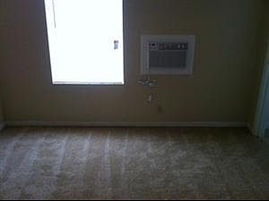 2nd image of 904 Sonoma Ave