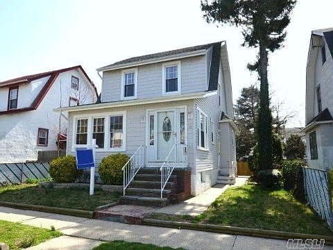 2nd image of 6 Winchester Dr