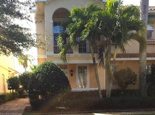 8076 Josefa Way, Naples, FL 34114