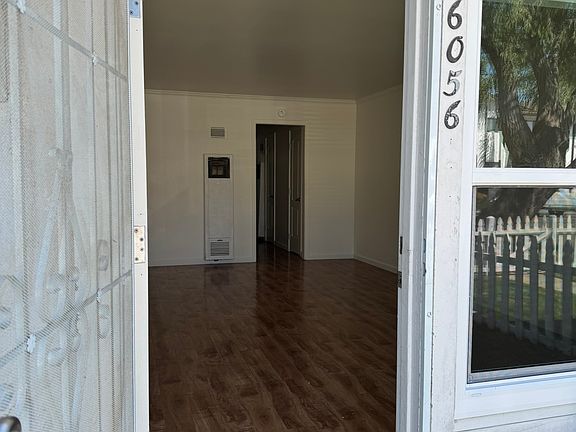 Entry way to 6056