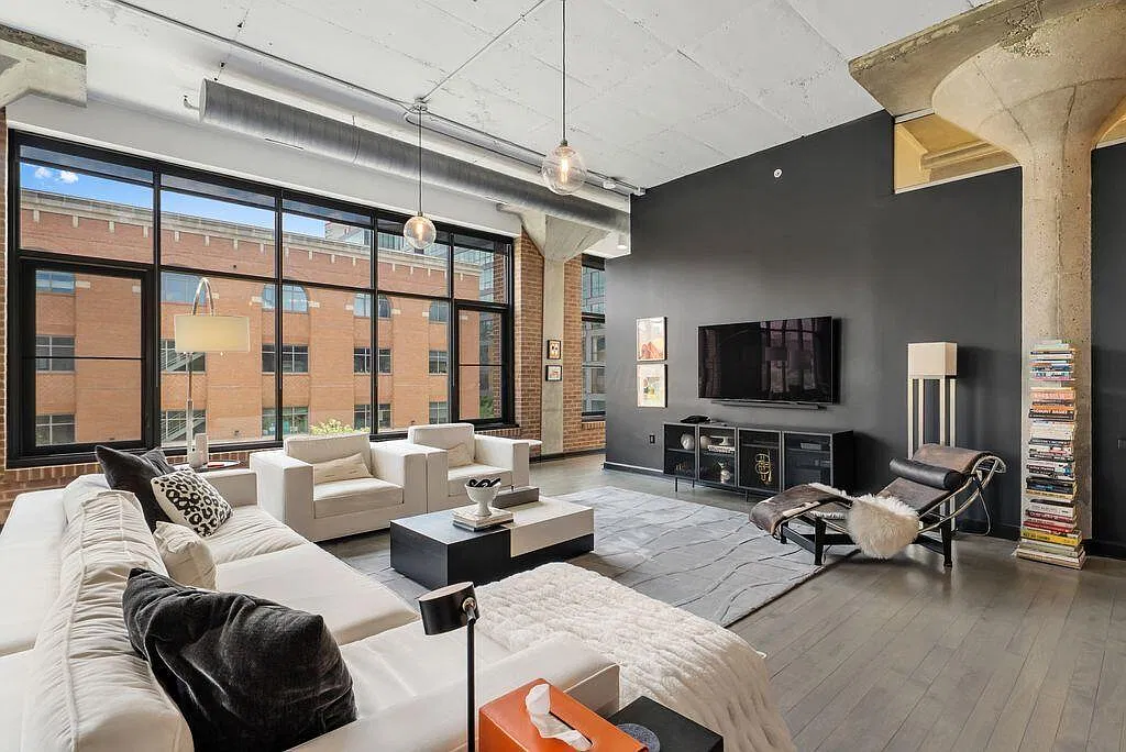 3 bed, 4.0 bath, 3047 sqft, $6,000 — Photo 3