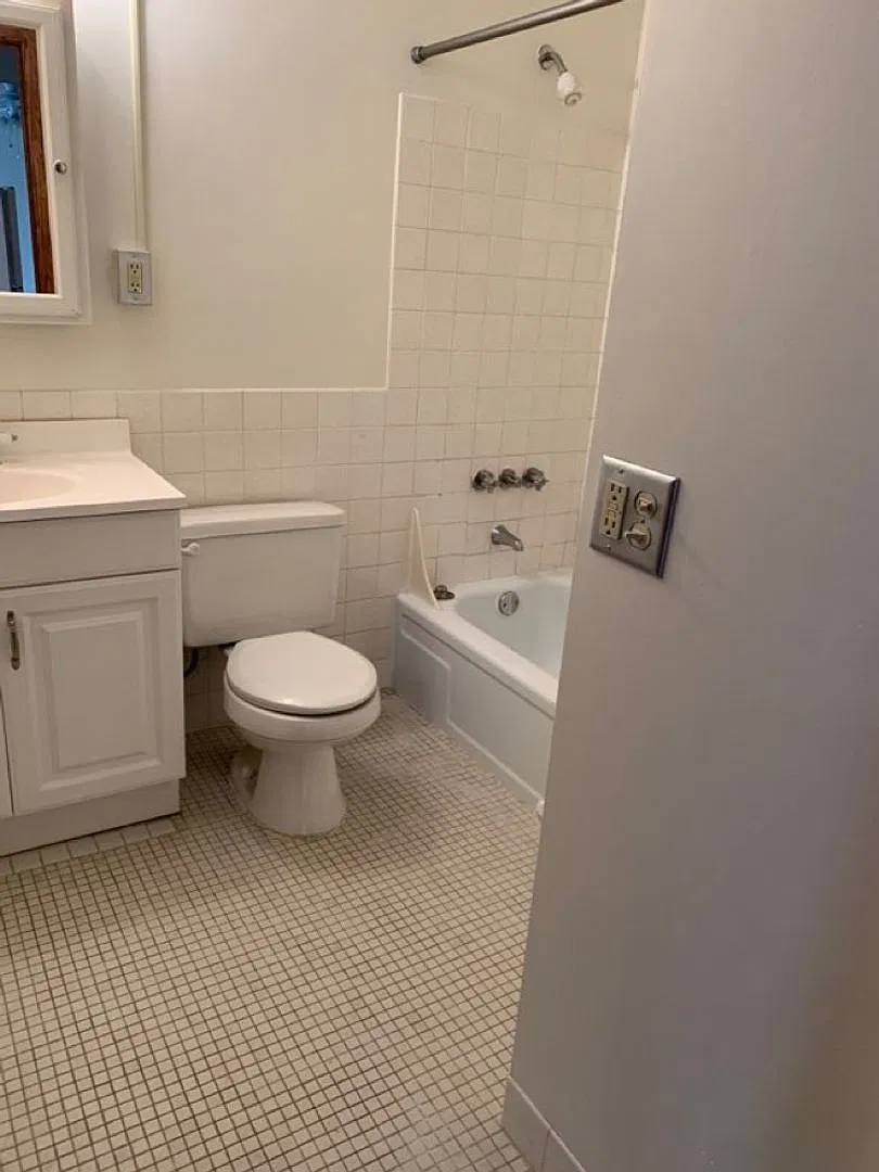 DJ Smith Realty Emerson Ave S — Photo 3