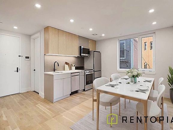 2nd image of 173 Conselyea St #3D