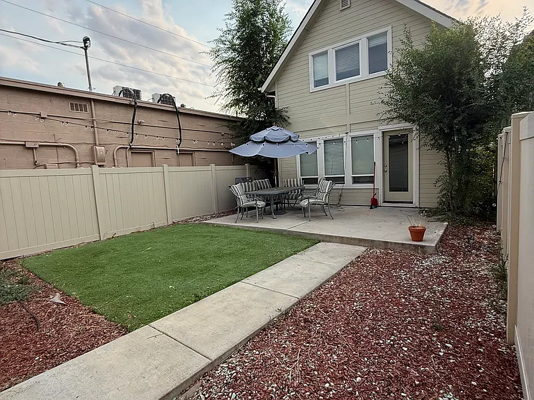 1538 S Robert St — Photo 23