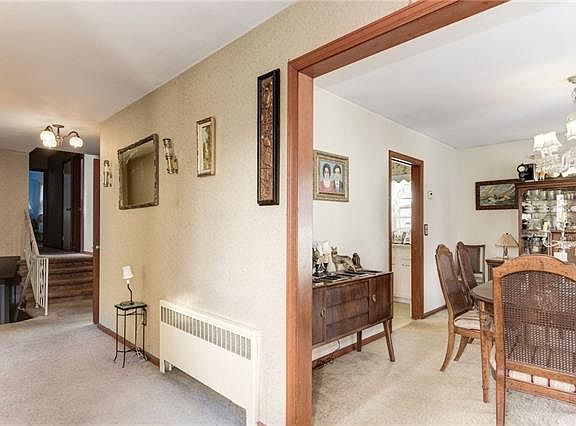 4th image of 103 Woodcrest Ave