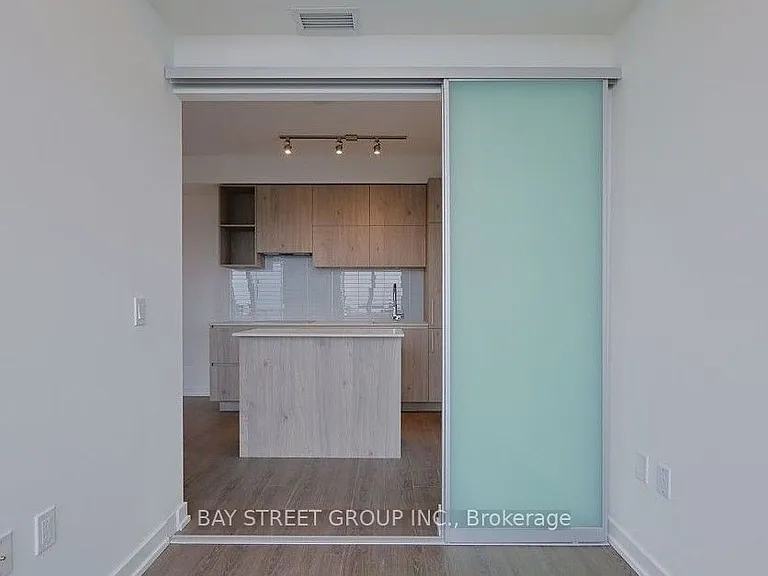 1 Yorkville Ave #4008 — Photo 11
