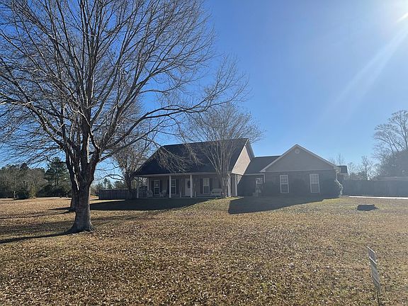 3rd image of 48 Julianne Dr