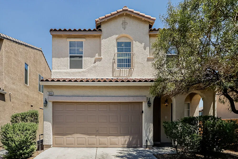 4 bed, 2.5 bath, 1723 sqft, $2,185 — Photo 1