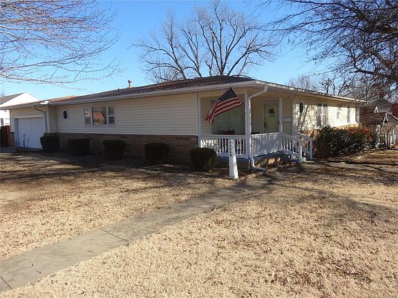 2nd image of 224 W Seminole Ave