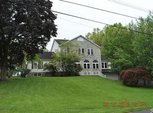 4352 Crestview Rd, Harrisburg, PA 17112