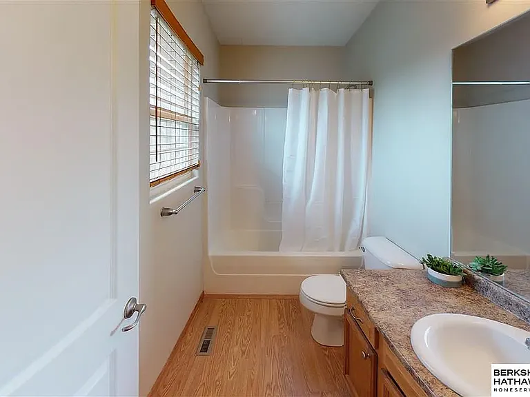 4356 N 147th Plz — Photo 10