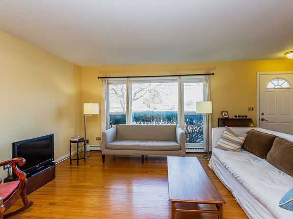 4th image of 15W629 Grand Ave