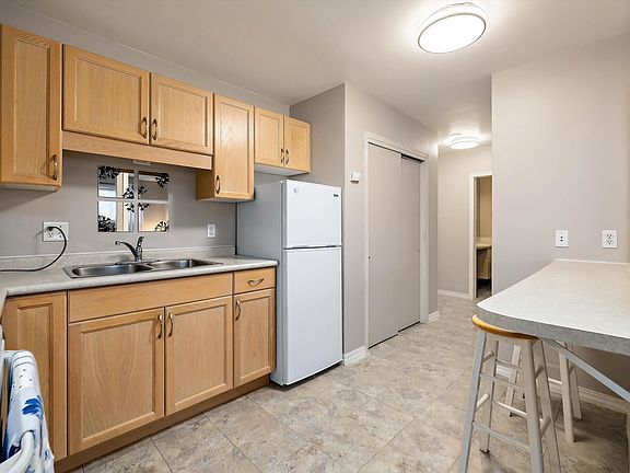 3rd image of 8803 101st St NW #4