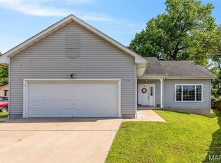 7156 Mardel Ave, Saint Louis, MO 63109
