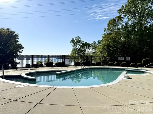 225 Horizon Cir, Rock Hill, SC 29732