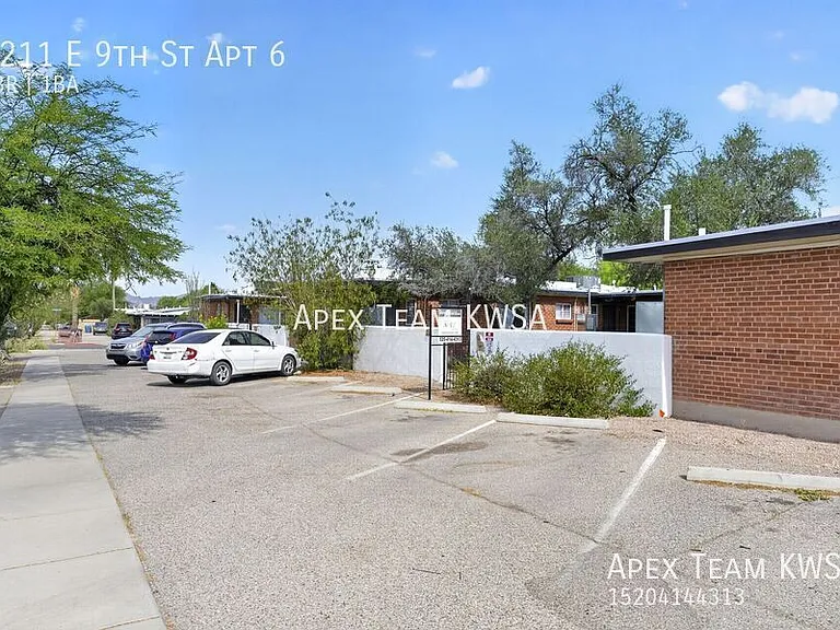 1211 E 9th St #6 — Photo 27