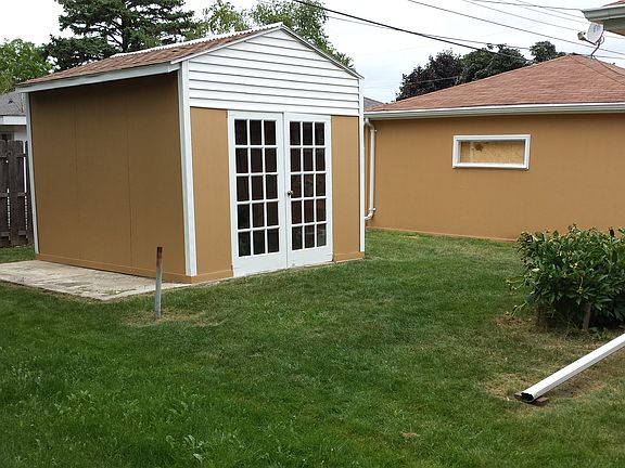 Backyard/shed (West side)