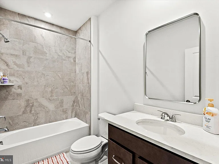 42086 Picasso Sq — Photo 24