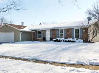 417 Assembly Dr, Bolingbrook, IL 60440