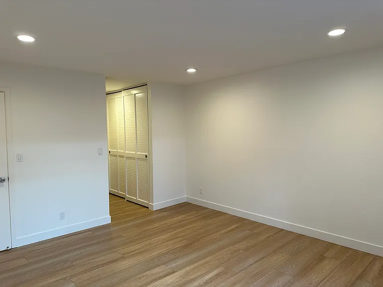 1253 Balboa Ct #1253 — Photo 10