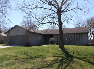 21952 Angela Dr, Goshen, IN 46526