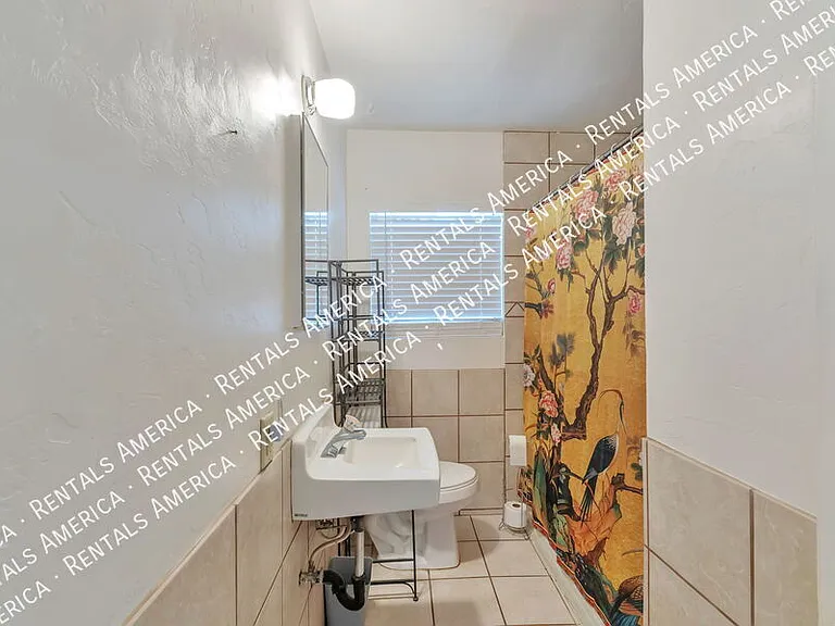 9011 W Floyd St — Photo 6