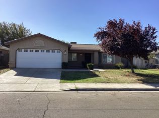 1450 La Jolla Way, Madera, CA