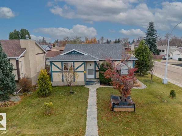 11827 140th Ave NW, Edmonton, AB T5X 4J7