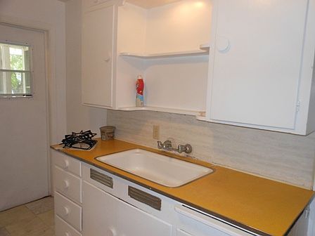 2nd image of 1803 California Ave