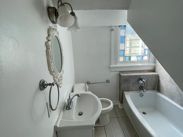 4316 Baronne St #D — Photo 9