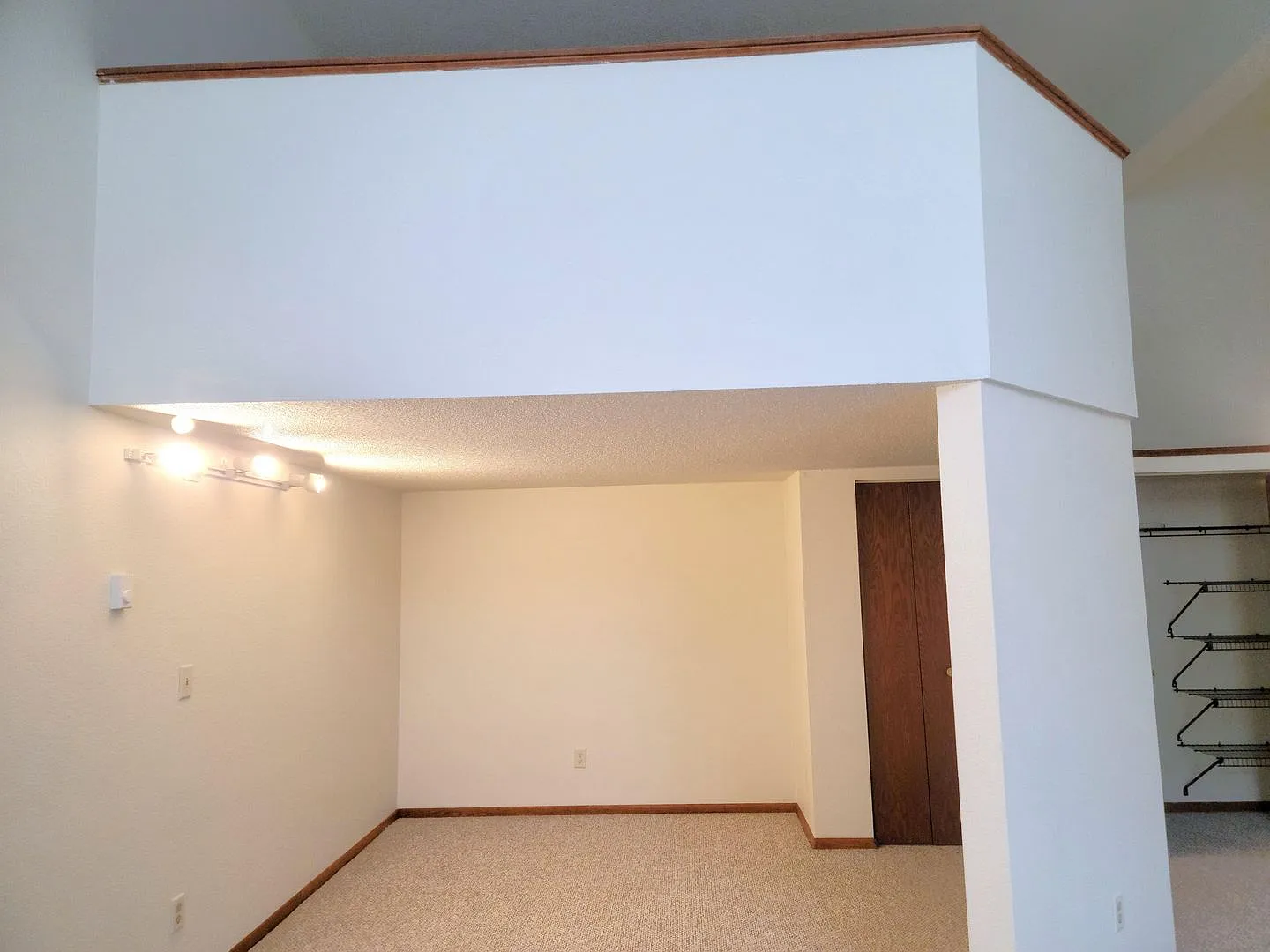 820 N Bridge Street — Photo 3