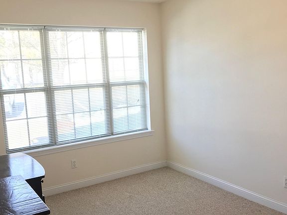 Second bedroom or den