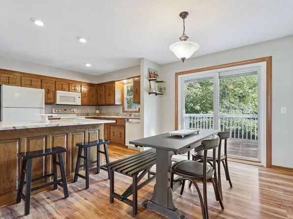 1960 Mankato Cir NE, Ham Lake, MN 55304