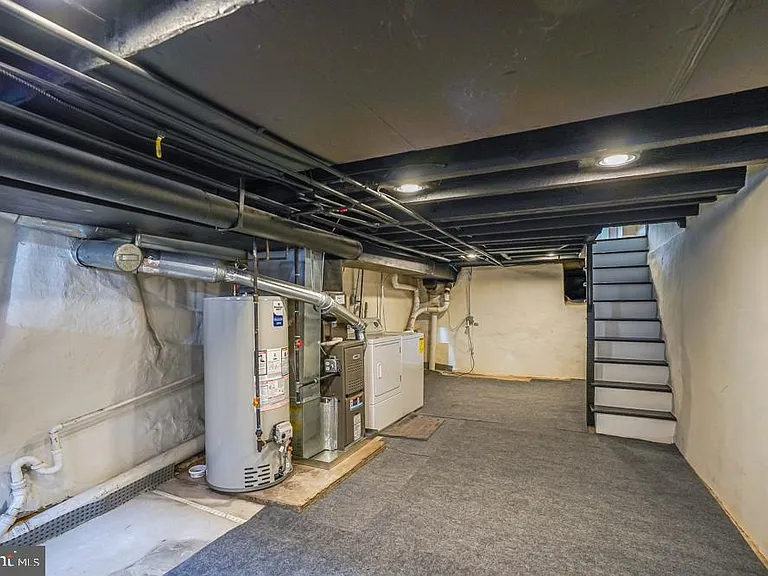 1523 S Clarion St — Photo 14